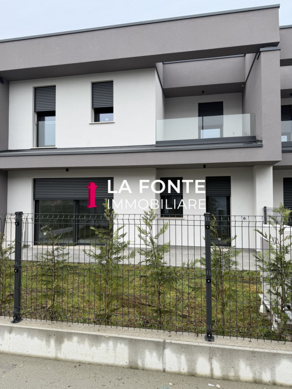 CAPRICCIO DI VIGONZA - NUOVE PORZIONI DI QUADRIFAMILIARI. Queste residenze, sviluppate su due pia...