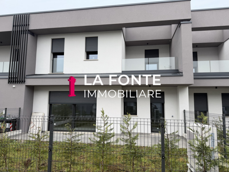 CAPRICCIO DI VIGONZA - NUOVE PORZIONI DI QUADRIFAMILIARI. Queste residenze, sviluppate su due pia...