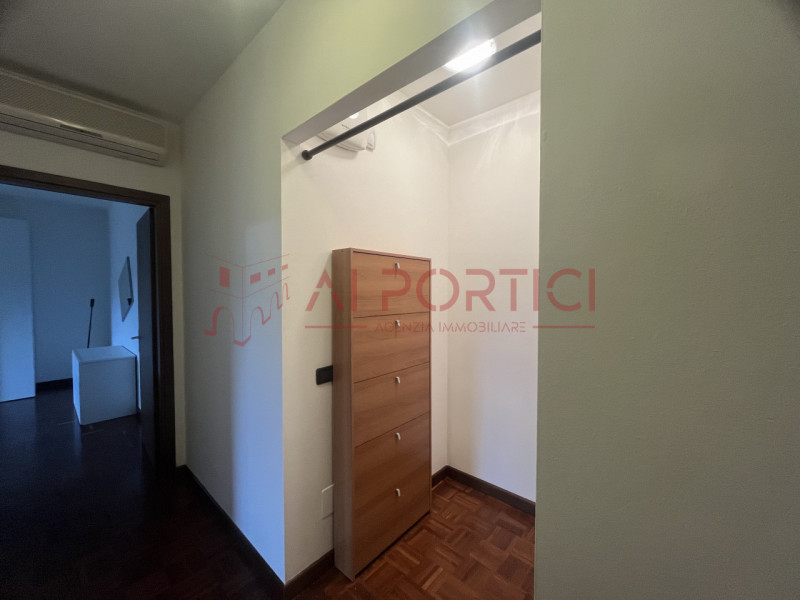 Comune di PIOVE DI SACCO: A soli 4 km dal centro di Piove di Sacco, proponiamo APPARTAMENTO ARRED...