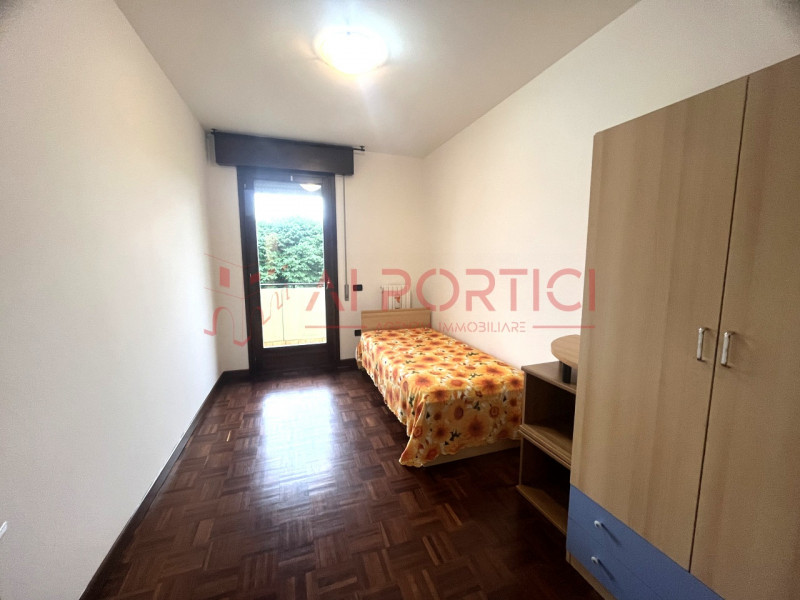 Arzerello di PIOVE DI SACCO - APPARTAMENTO ARREDATO COMPLETAMENTE, posto al piano primo in contes...