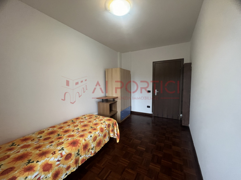 Comune di PIOVE DI SACCO: A soli 4 km dal centro di Piove di Sacco, proponiamo APPARTAMENTO ARRED...