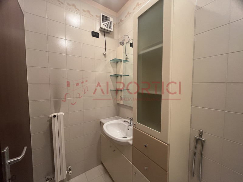 Arzerello di PIOVE DI SACCO - APPARTAMENTO ARREDATO COMPLETAMENTE, posto al piano primo in contes...