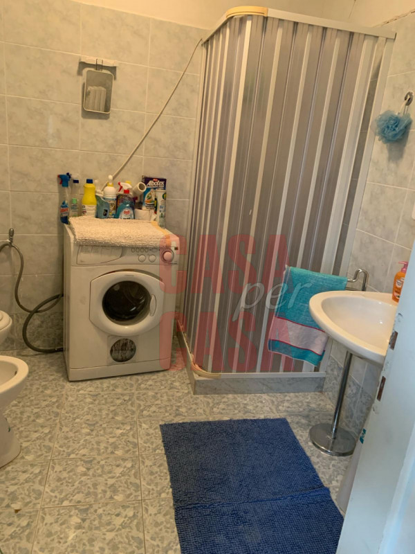 A Force, posizionato a pochi passi dalla splendida Torre Civica finemente restaurata ed insediato...