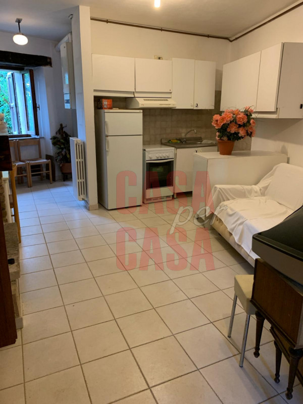 A Force, posizionato a pochi passi dalla splendida Torre Civica finemente restaurata ed insediato...