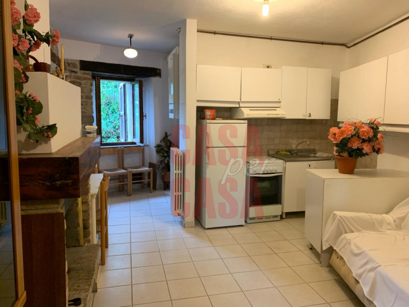 A Force, posizionato a pochi passi dalla splendida Torre Civica finemente restaurata ed insediato...