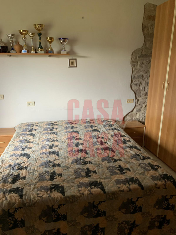 A Force, posizionato a pochi passi dalla splendida Torre Civica finemente restaurata ed insediato...