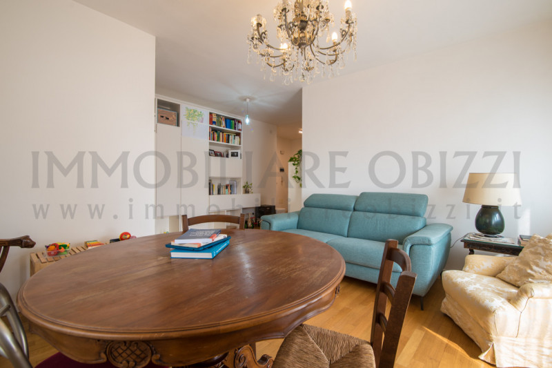 ALBIGNASEGO vendesi spazioso appartamento ristrutturato nella tranquilla zona residenziale dei Fe...