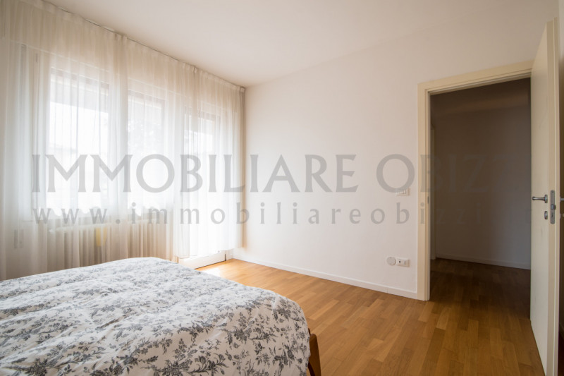 ALBIGNASEGO vendesi spazioso appartamento ristrutturato nella tranquilla zona residenziale dei Fe...