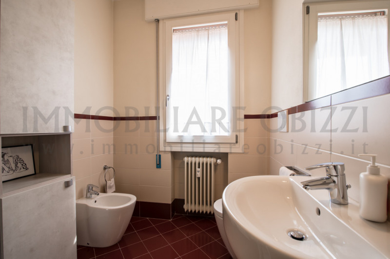 ALBIGNASEGO vendesi spazioso appartamento ristrutturato nella tranquilla zona residenziale dei Fe...