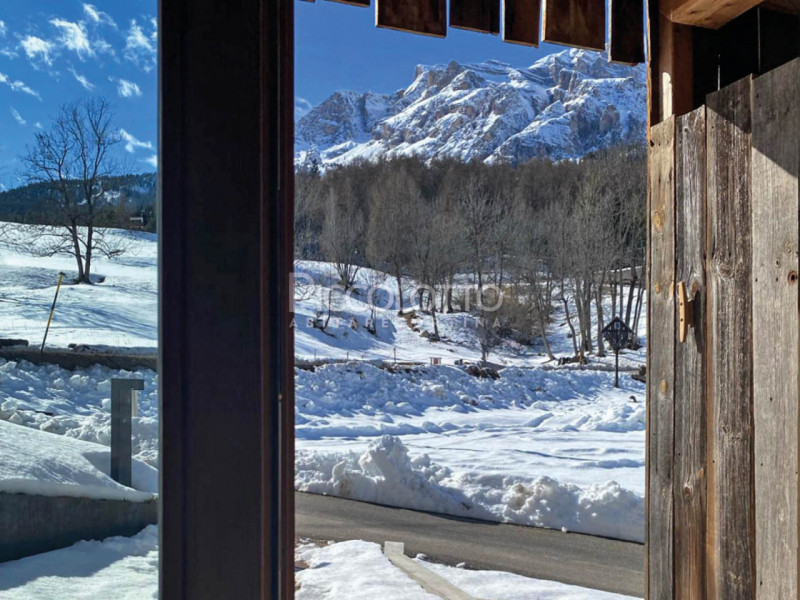 Rif. V5062 - Cortina d’Ampezzo, prestigioso appartamento in vendita con splendido giardino, inser...