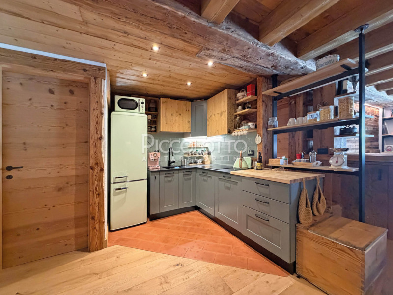 Rif. V5062 - Cortina d’Ampezzo, prestigioso appartamento in vendita con splendido giardino, inser...