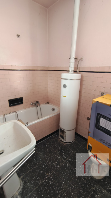 Rif: DS74
X INFO - Denis: 3402540785

Giavera del Montello (TV)

Proponiamo in vendita un comples...