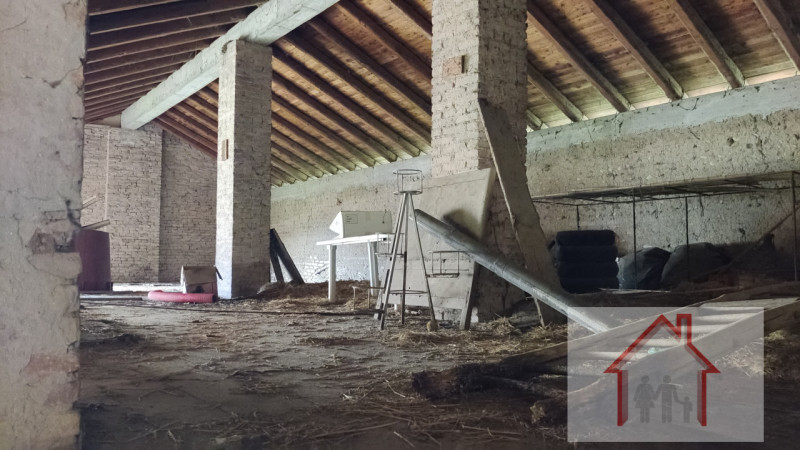 Rif: DS74
X INFO - Denis: 3402540785

Giavera del Montello (TV)

Proponiamo in vendita un comples...