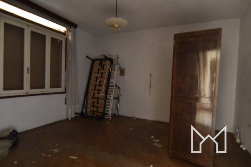 CARTIGLIANO- In zona centralissima al paese vicina ai principali servizi, proponiamo abitazione i...