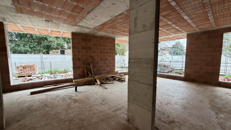 In Comune di Vigonza zona Peraga vicino al castello dei Peraga, nuova realizzazione fronte piazza...