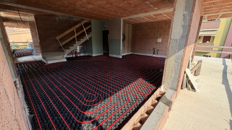 In Comune di Vigonza zona Peraga vicino al castello dei Peraga, nuova realizzazione fronte piazza...
