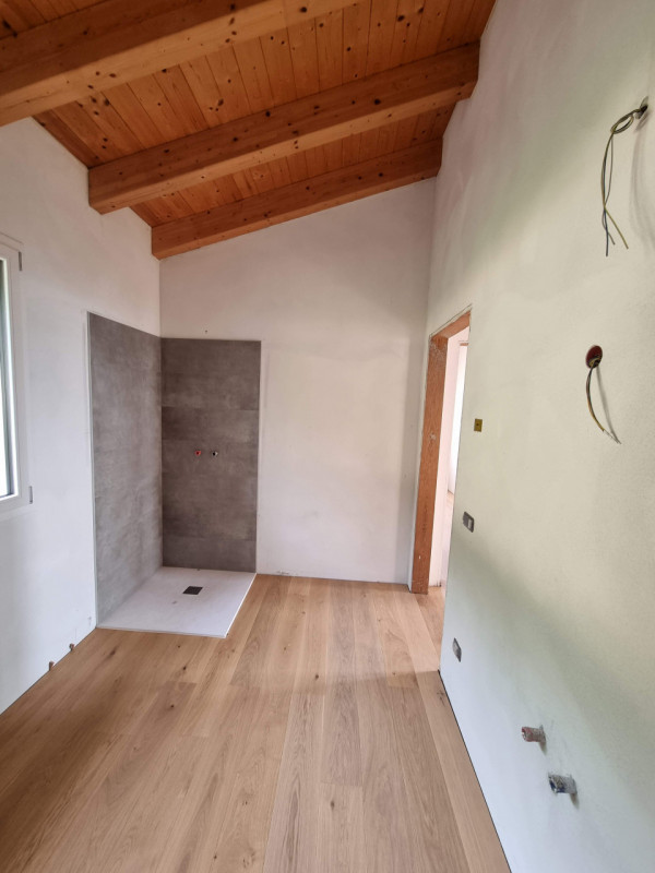 Grancona di Val Liona, sita in una posizione panoramica strepitosa e baciata dal sole grazie ad u...