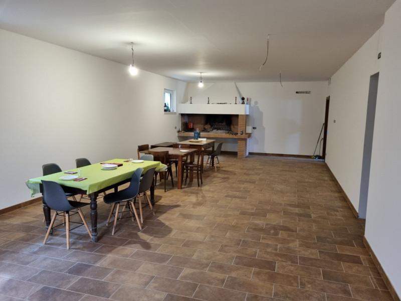 Grancona di Val Liona, sita in una posizione panoramica strepitosa e baciata dal sole grazie ad u...