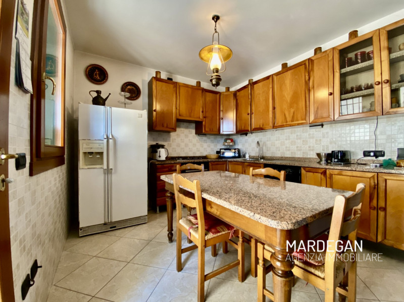 Quando vieni a scoprirlo? 
Situata a Campagnalta, proponiamo in vendita questa bifamiliare affian...