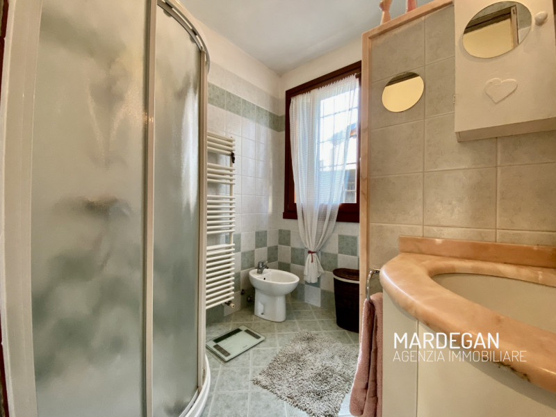 Quando vieni a scoprirlo? 
Situata a Campagnalta, proponiamo in vendita questa bifamiliare affian...