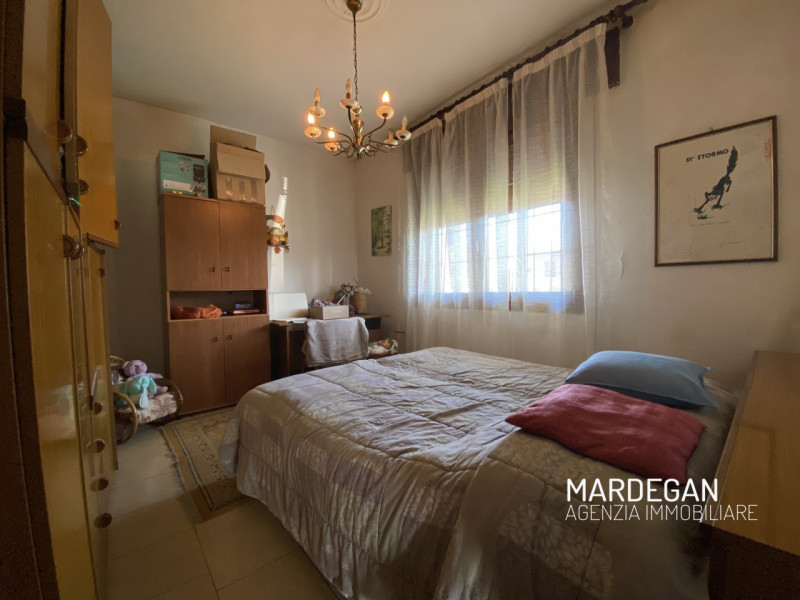 In una bella zona di San Martino di Lupari Ti proponiamo un'abitazione indipendente suddivisa in ...