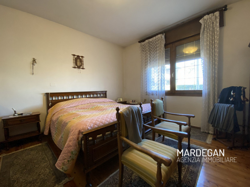 In una bella zona di San Martino di Lupari Ti proponiamo un'abitazione indipendente suddivisa in ...