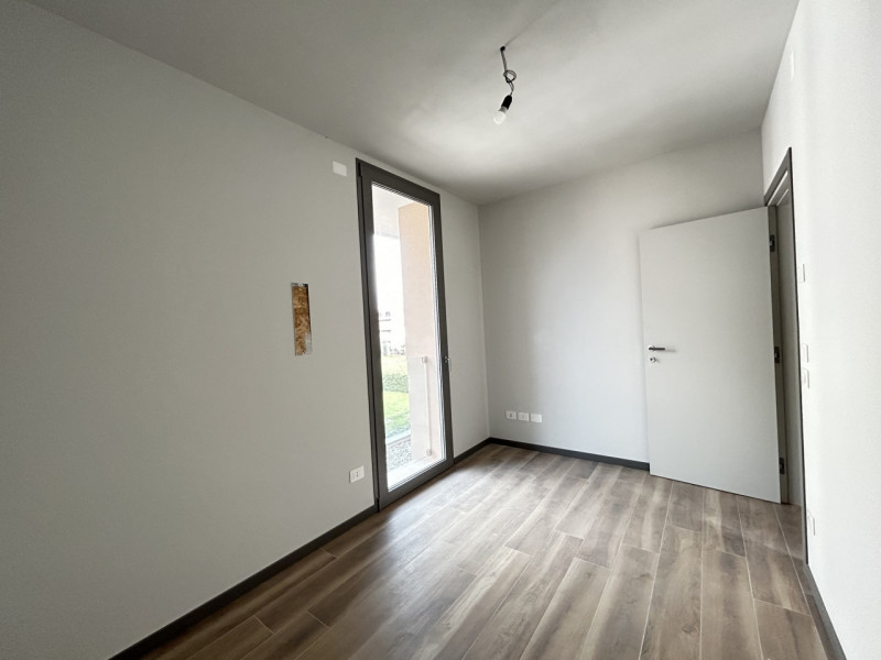 TRICAMERE PRIMO E ULTIMO PIANO CON TERRAZZONE DI BEN 19 MQ!
Quando vieni a scoprirlo? Telefona ad...