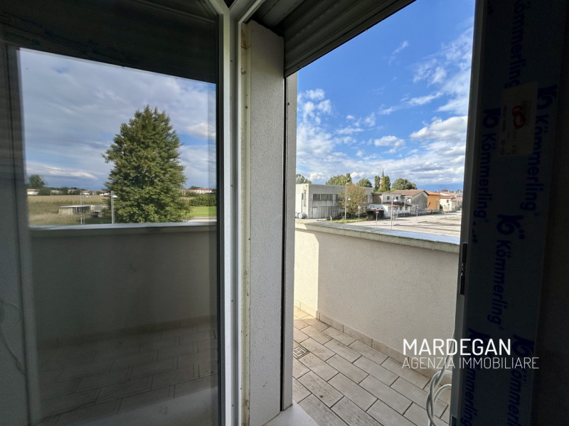 Quando vieni a scoprirla? 
Questa abitazione di NUOVA REALIZZAZIONE consegnata FINITA é situata i...