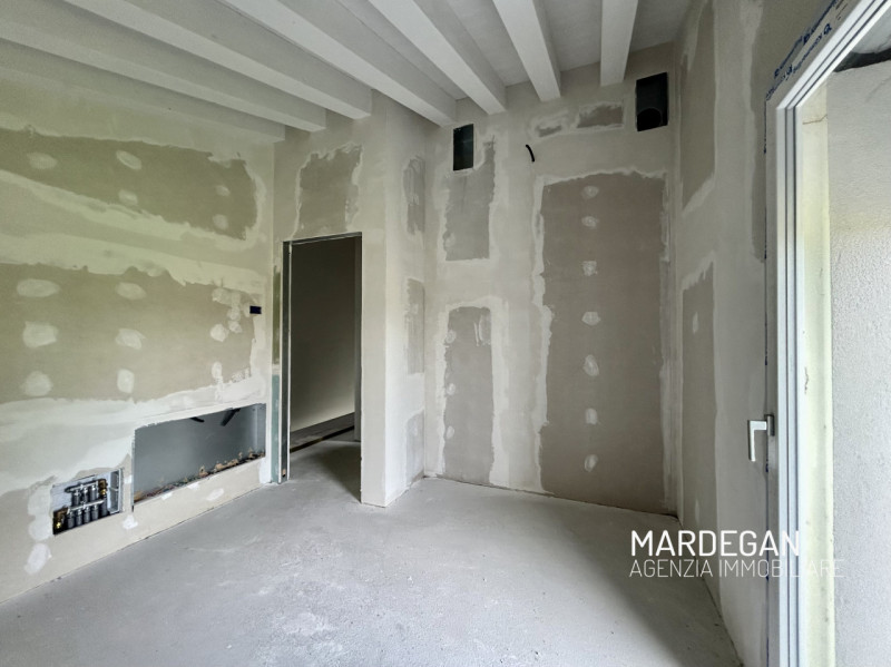 Quando vieni a scoprirla? 
Questa abitazione di NUOVA REALIZZAZIONE consegnata FINITA é situata i...