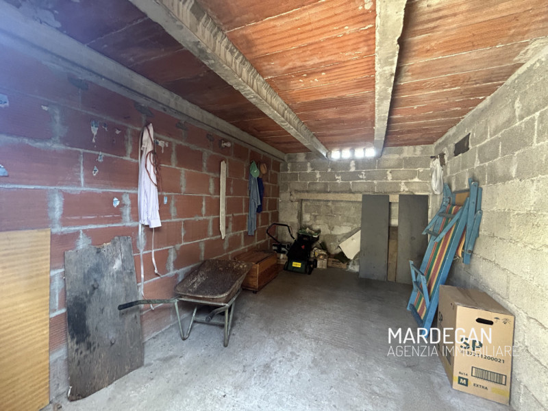 Quando vieni a scoprirlo?
In occasione vi offriamo uno splendido e luminoso casale in mezzo alla ...