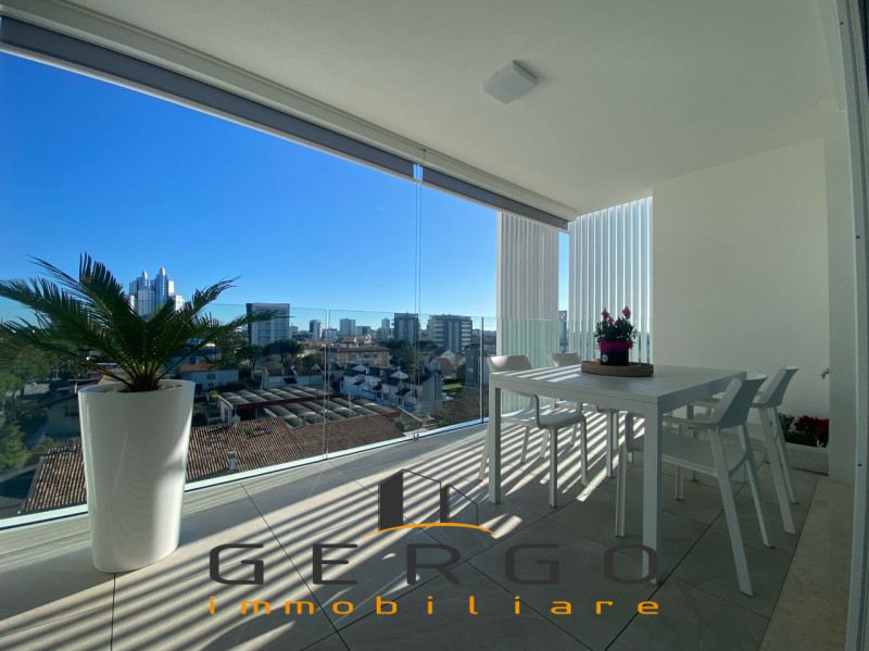 (Per INFO Mara 3481536890) ESCLUSIVA GERGO IMMOBILIARE - A Jesolo, a soli 400 mt da piazza Drago,...