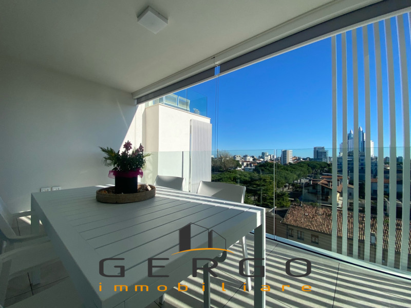 (Per INFO Mara 3481536890) ESCLUSIVA GERGO IMMOBILIARE - A Jesolo, a soli 400 mt da piazza Drago,...