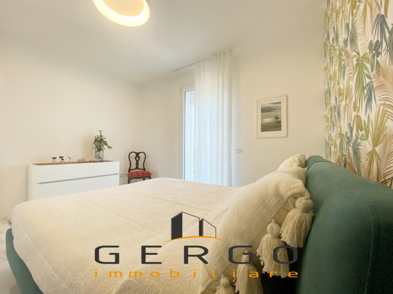 (Per INFO Mara 3481536890) ESCLUSIVA GERGO IMMOBILIARE - A Jesolo, a soli 400 mt da piazza Drago,...