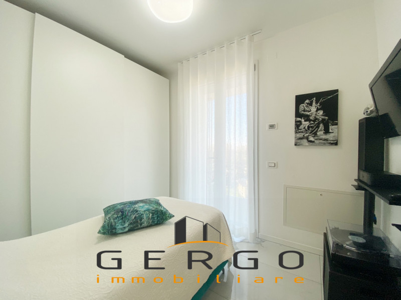 (Per INFO Mara 3481536890) ESCLUSIVA GERGO IMMOBILIARE - A Jesolo, a soli 400 mt da piazza Drago,...