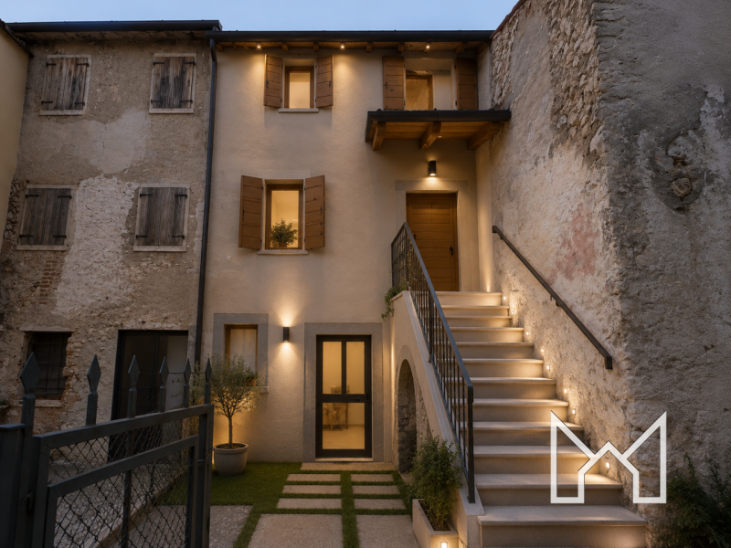 POVE- Situata nel centro storico del paese comoda a tutti i principali servizi, proponiamo rustic...