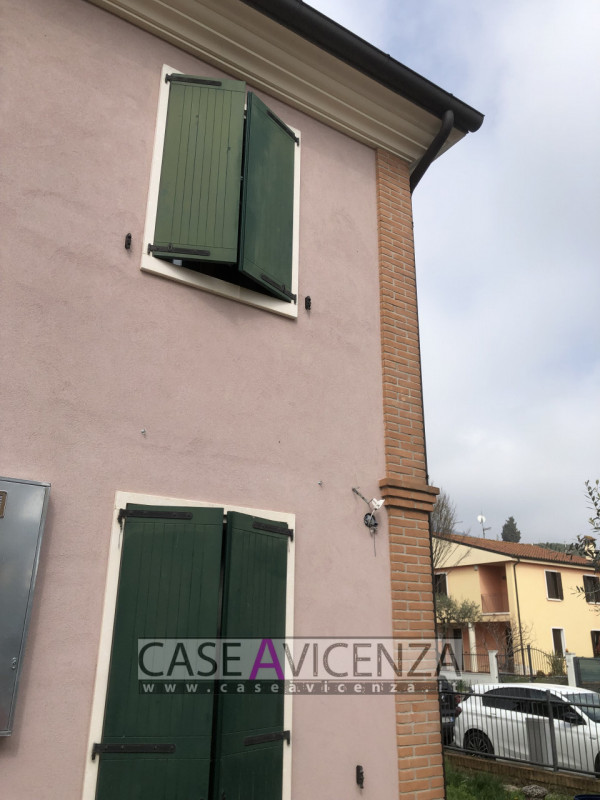 LUNGO LA RIVIERA BERICA - C.E.D - DISPONIBILE DAL 30 AGOSTO 2026 - Proponiamo introvabile casa di...