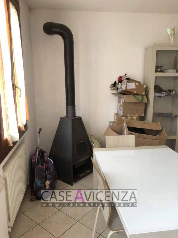 LUNGO LA RIVIERA BERICA - C.E.D - DISPONIBILE DAL 30 AGOSTO 2026 - Proponiamo introvabile casa di...