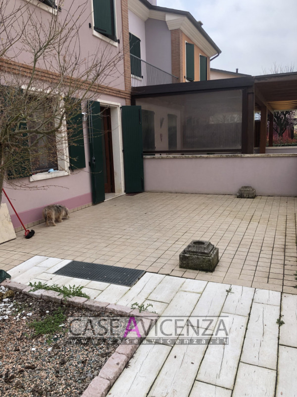 LUNGO LA RIVIERA BERICA - C.E.D - DISPONIBILE DAL 30 AGOSTO 2026 - Proponiamo introvabile casa di...