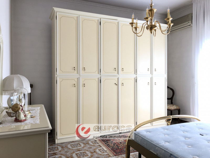 OSPEDALETTO (Bolzano Vicentino), nelle adiacenze del capolinea dell'autobus urbano n.05, spaziosa...