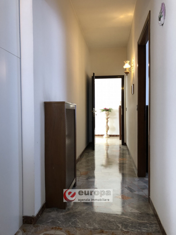 OSPEDALETTO (Bolzano Vicentino), nelle adiacenze del capolinea dell'autobus urbano n.05, spaziosa...