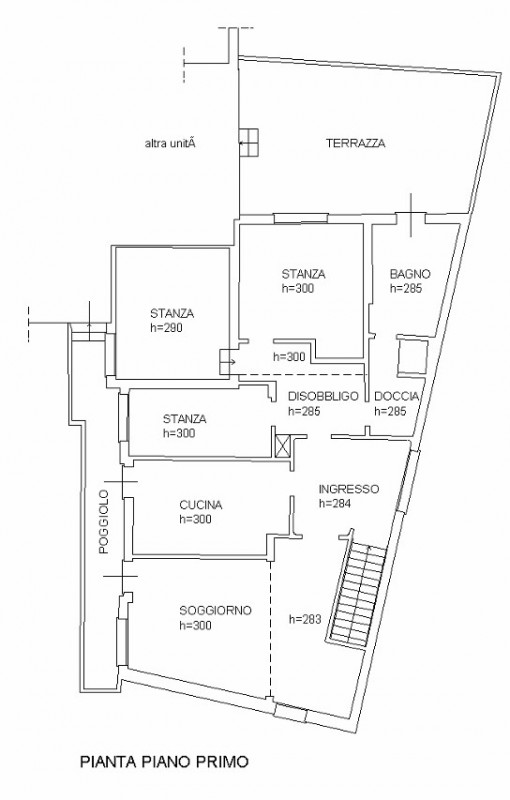 Vendesi in zona centrale a Monselice fabbricato composto da un appartamento di mq. 165 al piano p...