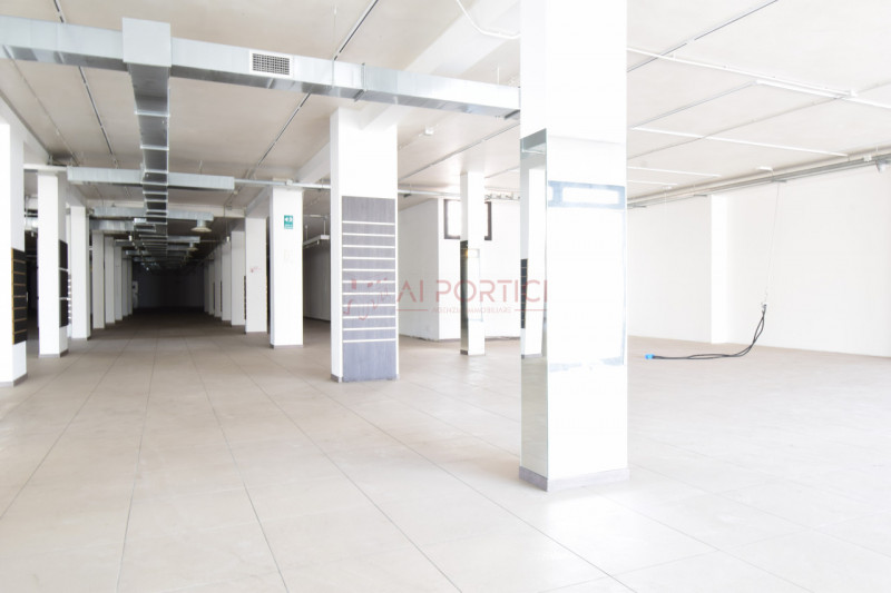 PIOVE DI SACCO SP 93 - Via Scardovara – NEGOZIO di 500 mq con 6 GRANDI VETRINE, doppio accesso e ...