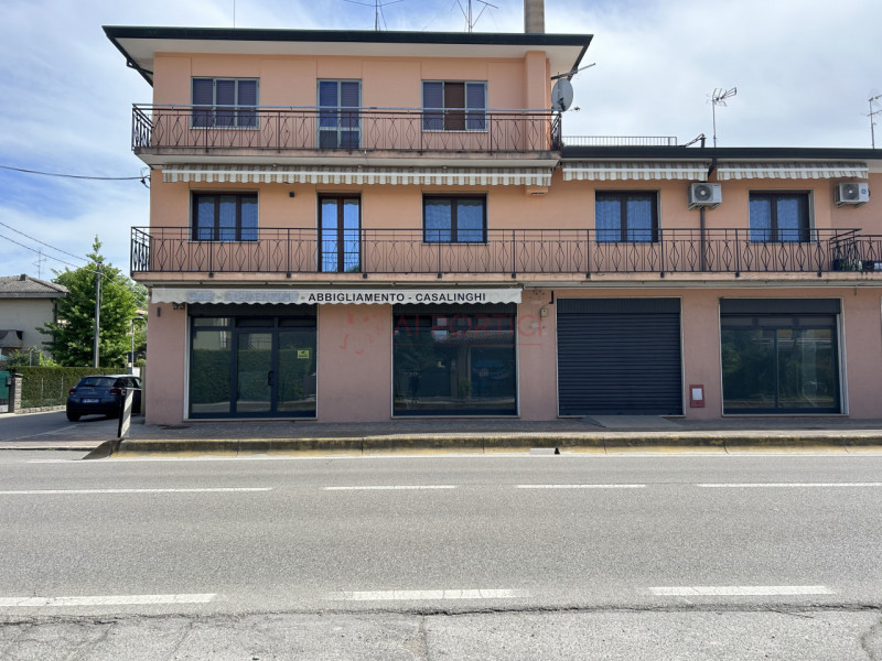 PIOVE DI SACCO SP 93 - Via Scardovara – NEGOZIO di 500 mq con 6 GRANDI VETRINE, doppio accesso e ...
