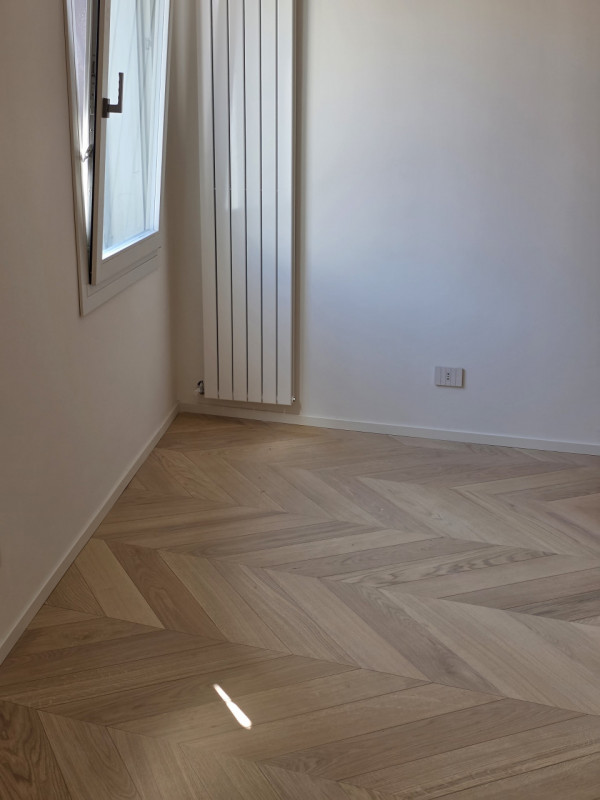 Scoprite un'opportunità unica nella storica città di Padova! Questo spazioso appartamento, situat...
