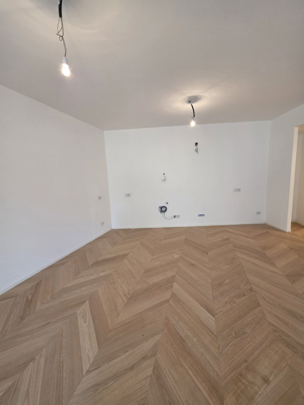 Scoprite un'opportunità unica nella storica città di Padova! Questo spazioso appartamento, situat...