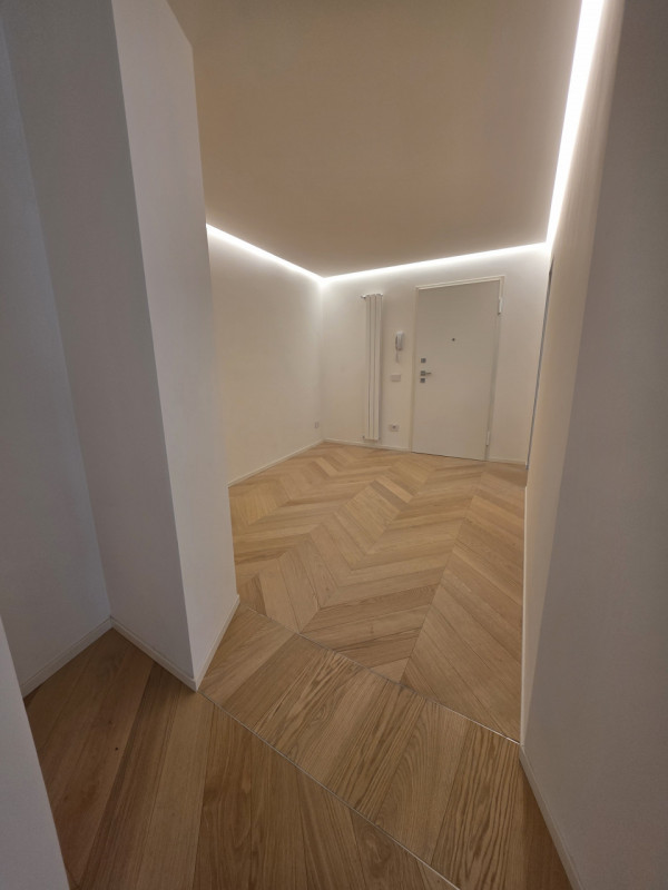 Scoprite un'opportunità unica nella storica città di Padova! Questo spazioso appartamento, situat...