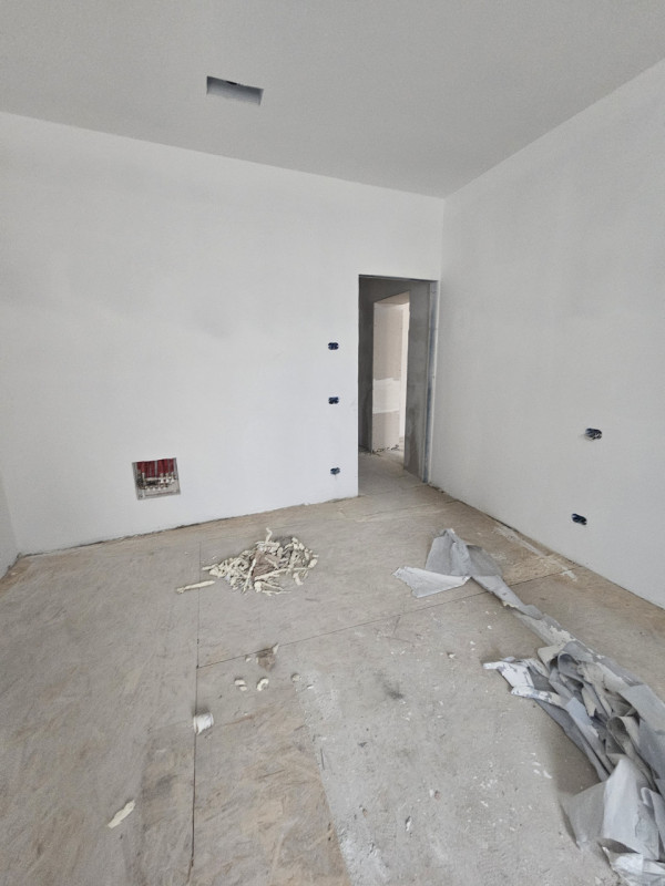 Scoprite un'opportunità unica nella storica città di Padova! Questo spazioso appartamento, situat...