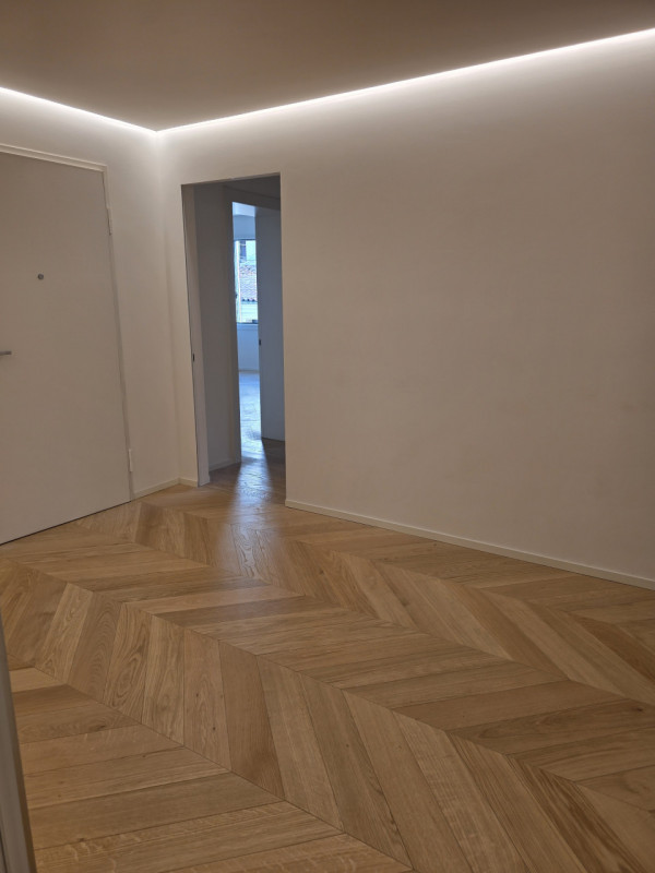 Scoprite un'opportunità unica nella storica città di Padova! Questo spazioso appartamento, situat...