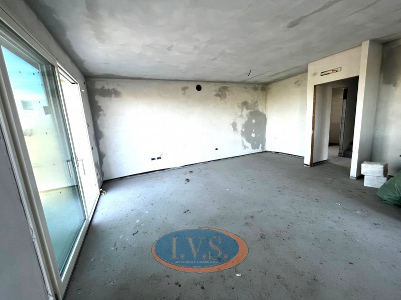 Villafranca Padovana (PD): In tranquilla posizione immersa nel verde, proponiamo ULTIMA porzione ...