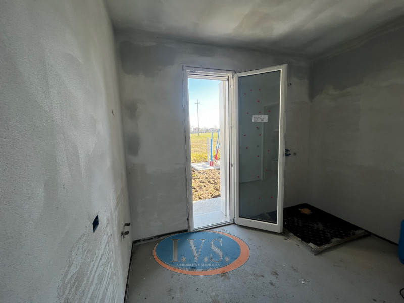 Villafranca Padovana (PD): In tranquilla posizione immersa nel verde, proponiamo ULTIMA porzione ...